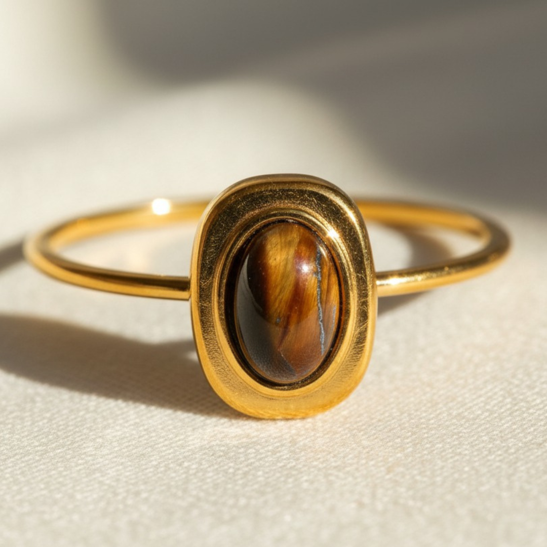 טבעת טייגר איי עם אבן בציפוי זהב 18K – נירוסטה