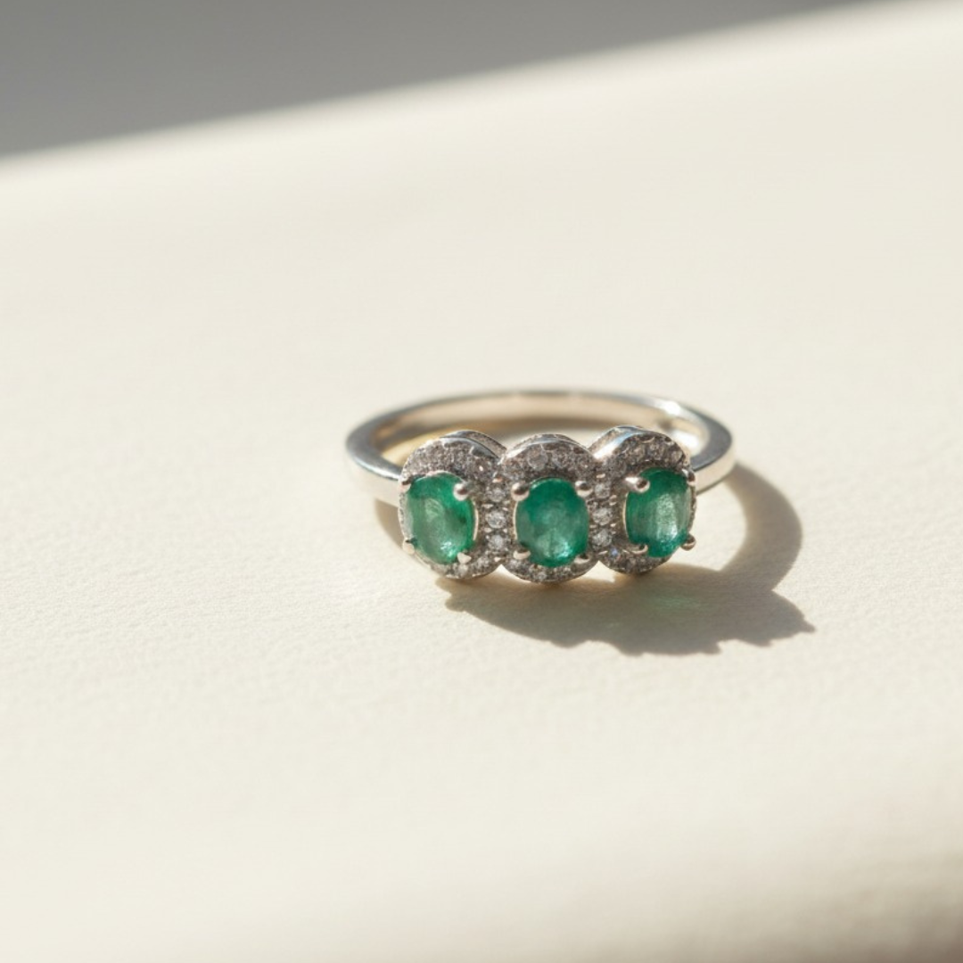 טבעת אמרלד אלגנטית – כסף סטרלינג 925