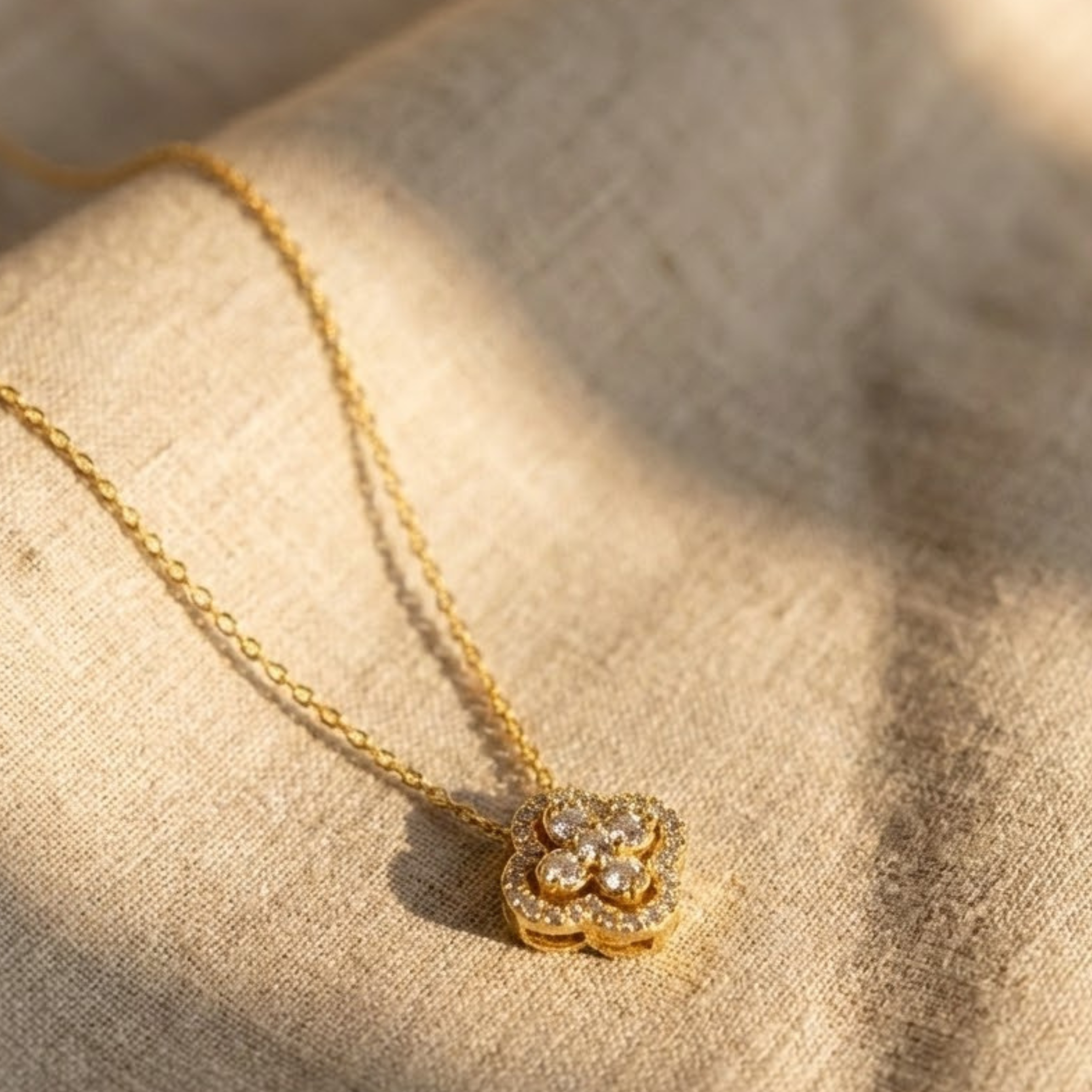 תליון תלתן מזל